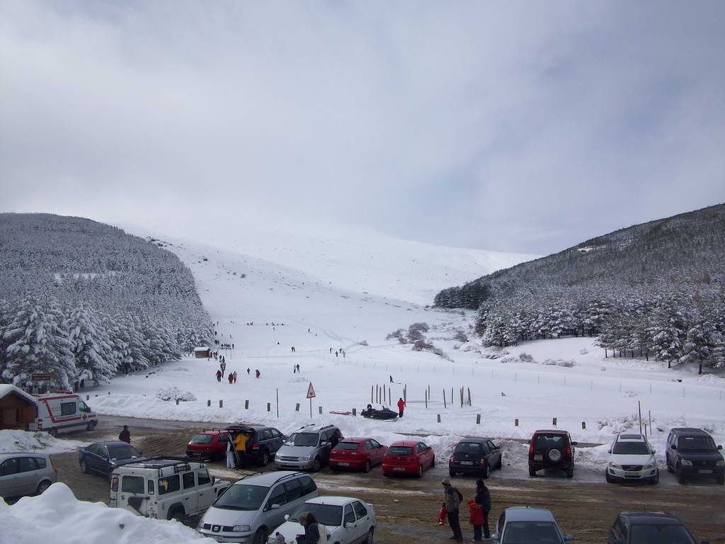 Almería sigue sin poder abrir su centro de esquí del Puerto de la Ragua -  Noticias - Nevasport.com