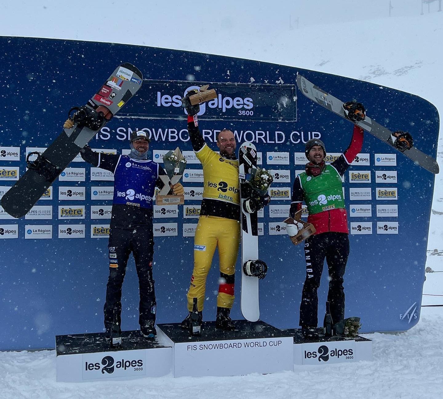 Lucas Eguibar roza el podio en la Copa del Mundo SBX de Les 2 Alpes
