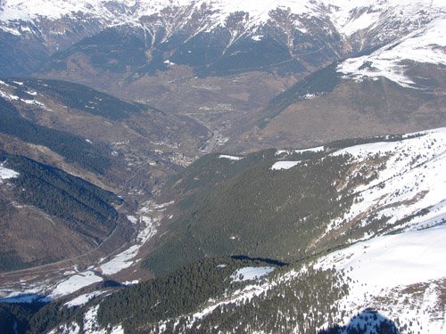 Sobrevolando Baqueira - Vall d'Arán - RobertPuente.net - esquiador.info -  Nevasport.com