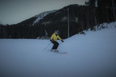 Usa tus articulaciones al esquiar: ¡amortigua!