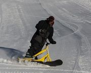 Snowscoot, el último deporte de invierno que es furor en Bariloche