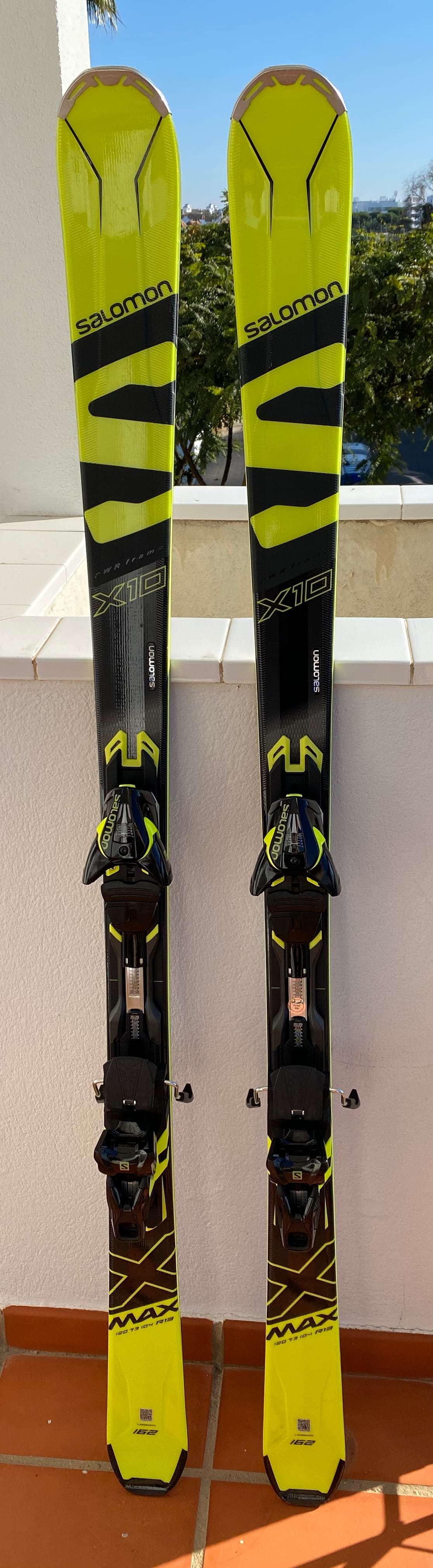 Vendo esquís Salomon X10 de 2018 impecables. 250€