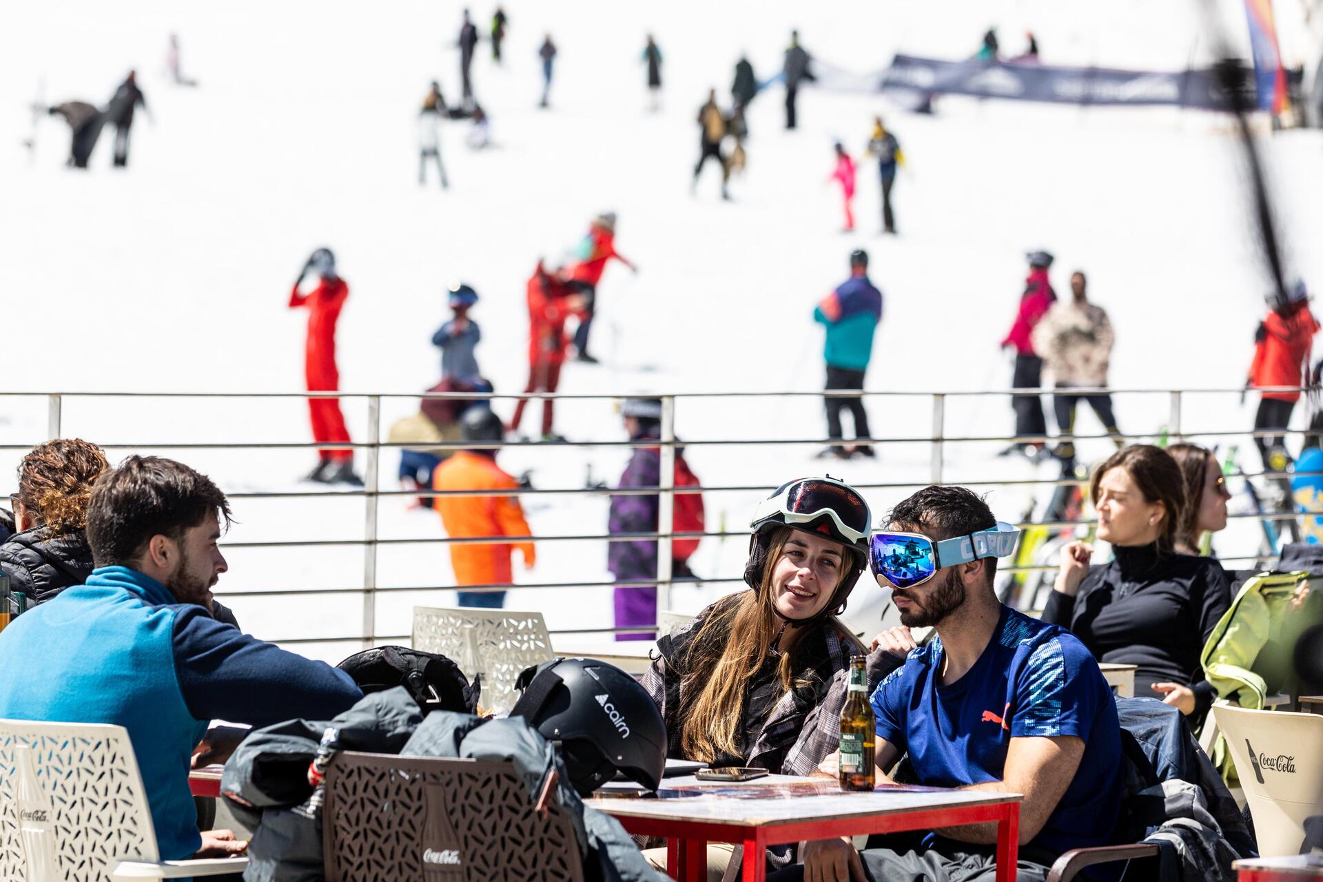 Imagenes de la temporada de esquí de primavera 2024 en Sierra Nevada