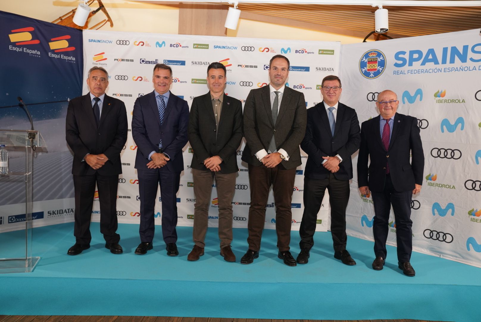 Autoridades en VI Premios Nacionales de los Deportes de Nieve 2023