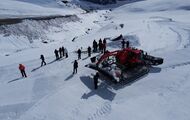 Casli lleva a las pistas de esquí de Formigal la enorme PistenBully PB800