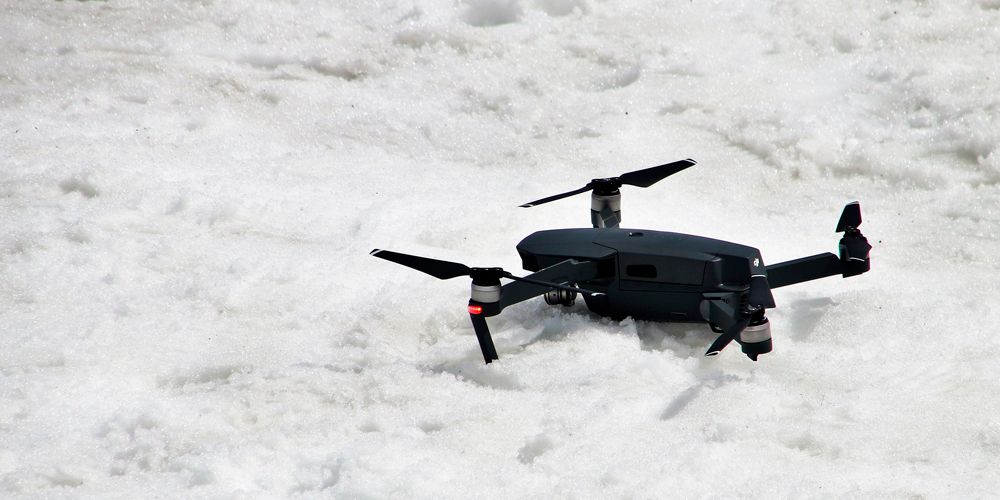 Drones en la nieve: Nueva normativa europea 2020 - Gatos del Pirineo -  Nevasport.com