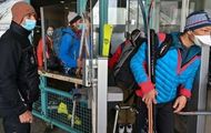 Vuelven los esquiadores al Mont Blanc aunque sin respetar bien las nuevas normas por COVID-19