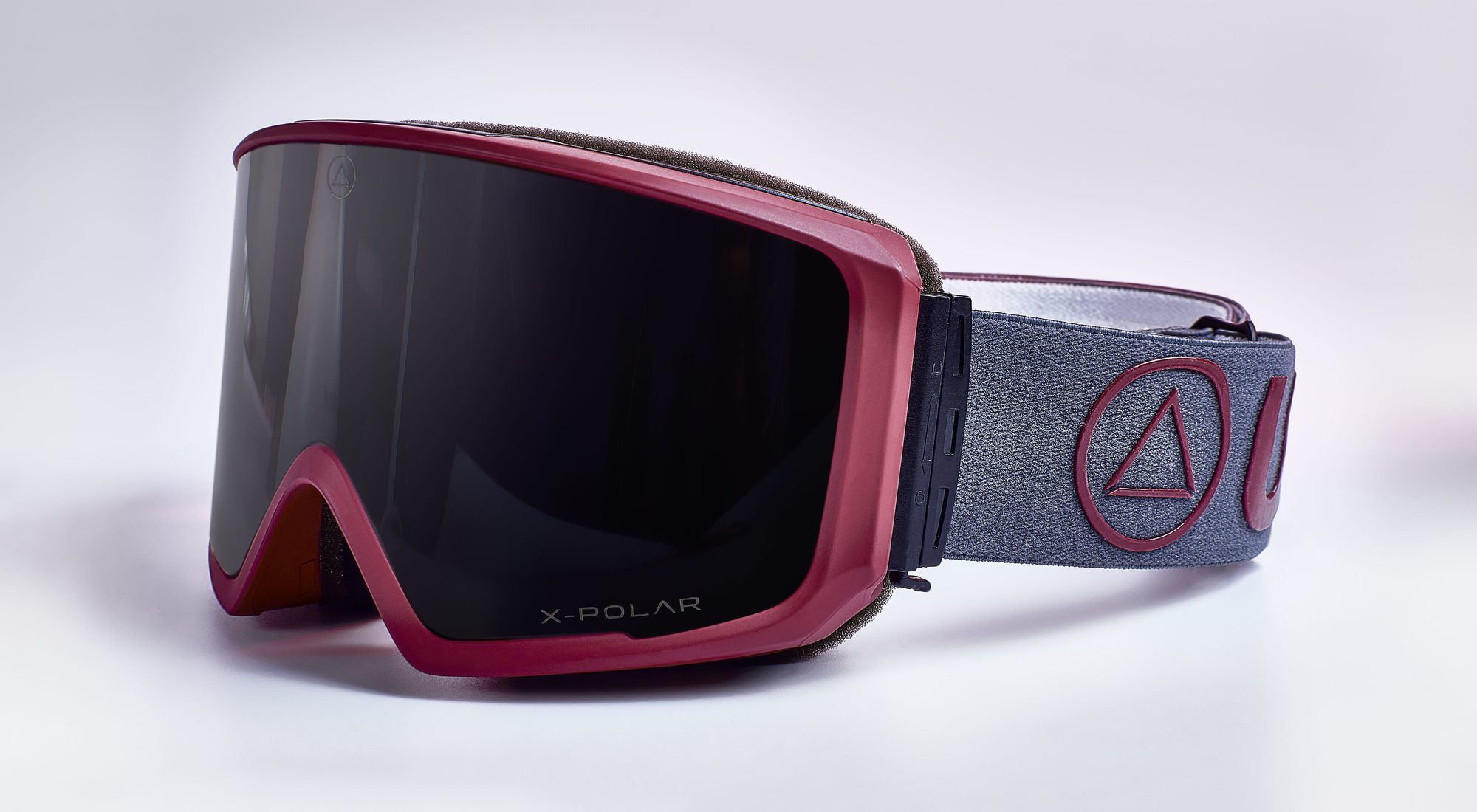 ULLER: La marca de máscaras y gafas de esquí aragonesa que quiere ver mundo