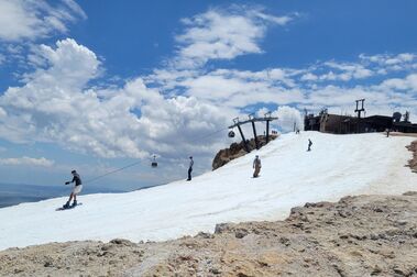 Habrá esquí hasta agosto en Mammoth Mt. por tercera vez en su historia