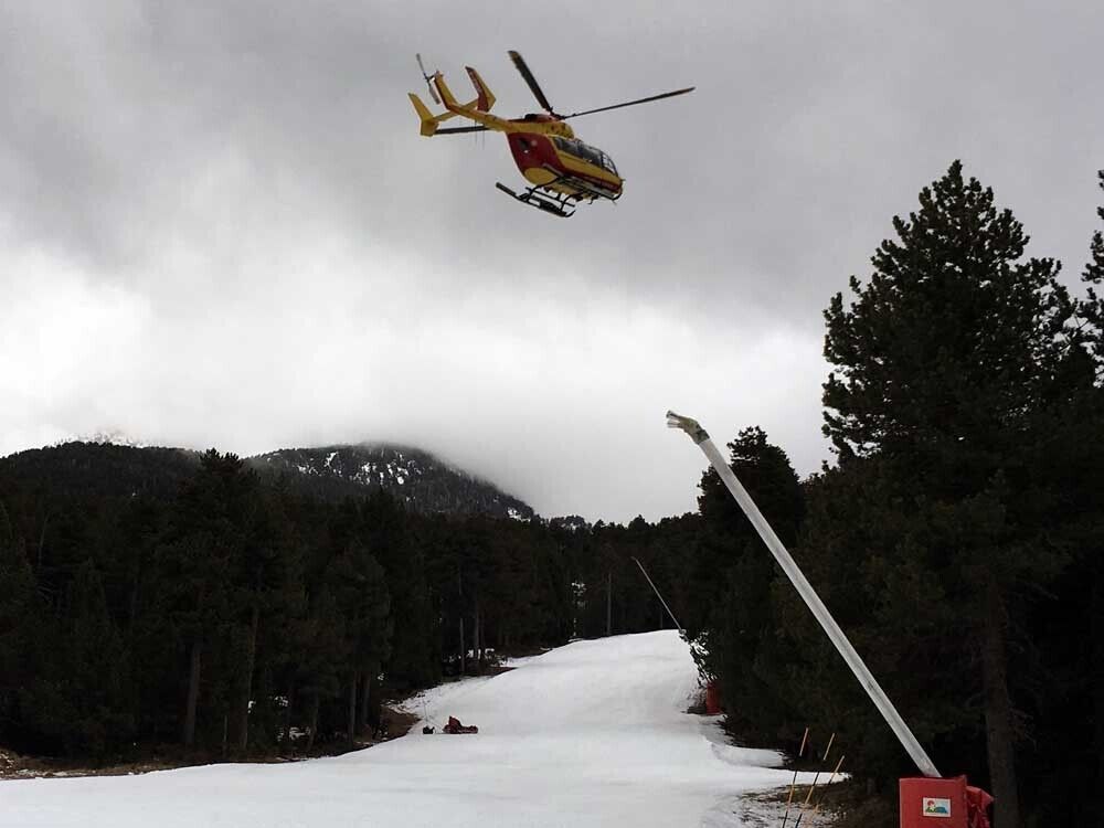 Helicóptero preparándose para evacuar a un herido grave (Foto: IST).