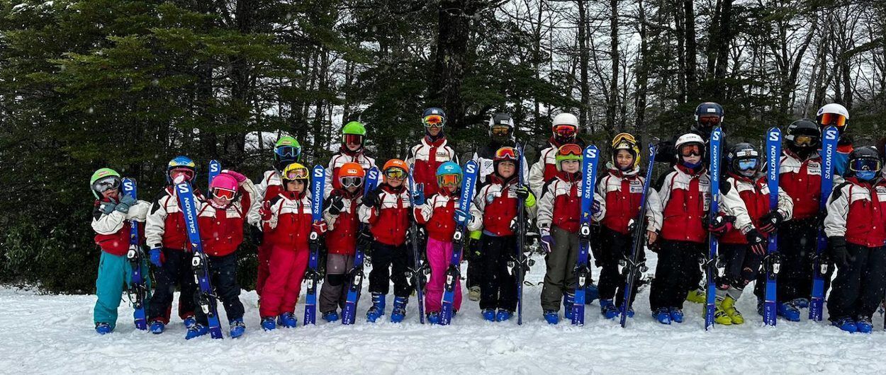 38 niños aprenden a esquiar gracias a programa escolar de Puyehue