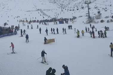 Las estaciones de esquí de la Cantábrica están recuperando el retraso del inicio de temporada