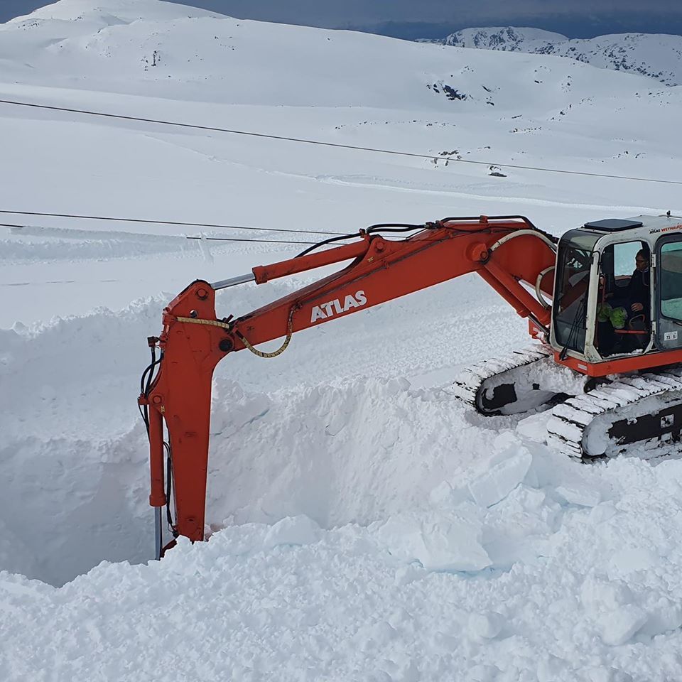 Excavacion en Fonna Glacier
