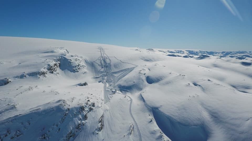 Fonna glacier ski